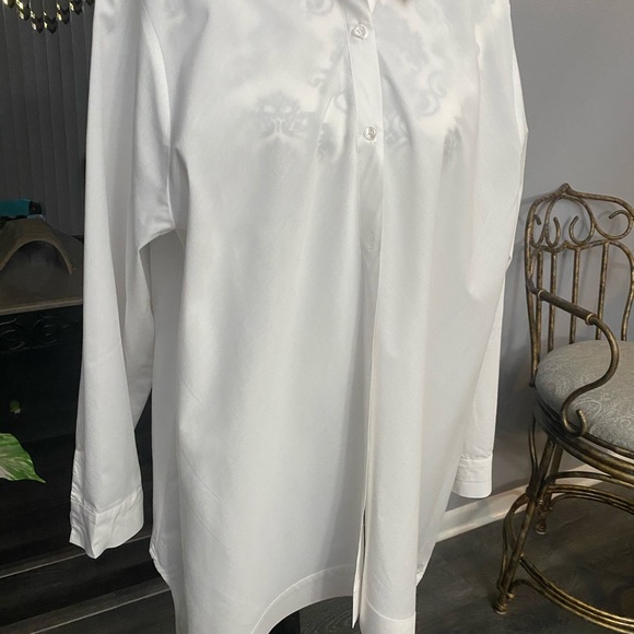 Top - Picture 2 of 3